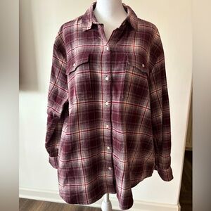 Old Navy The Boyfriend Shirt Size L